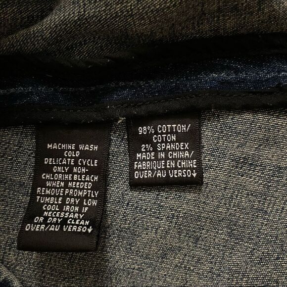 Company Ellen Tracy~Banded Collar Denim Jacket~ Button Front ~ size Small - Picture 7 of 9